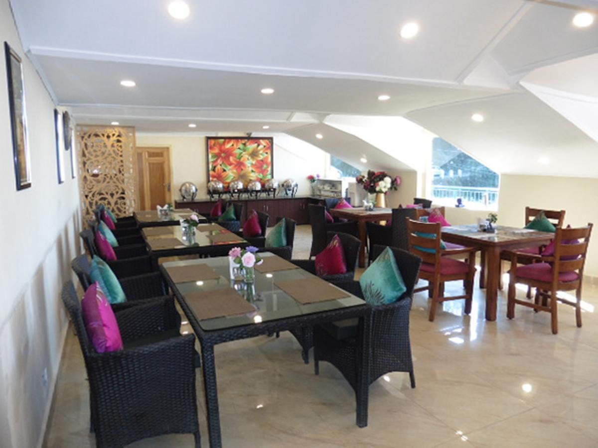 City Light Hotel Dalhousie Bagian luar foto