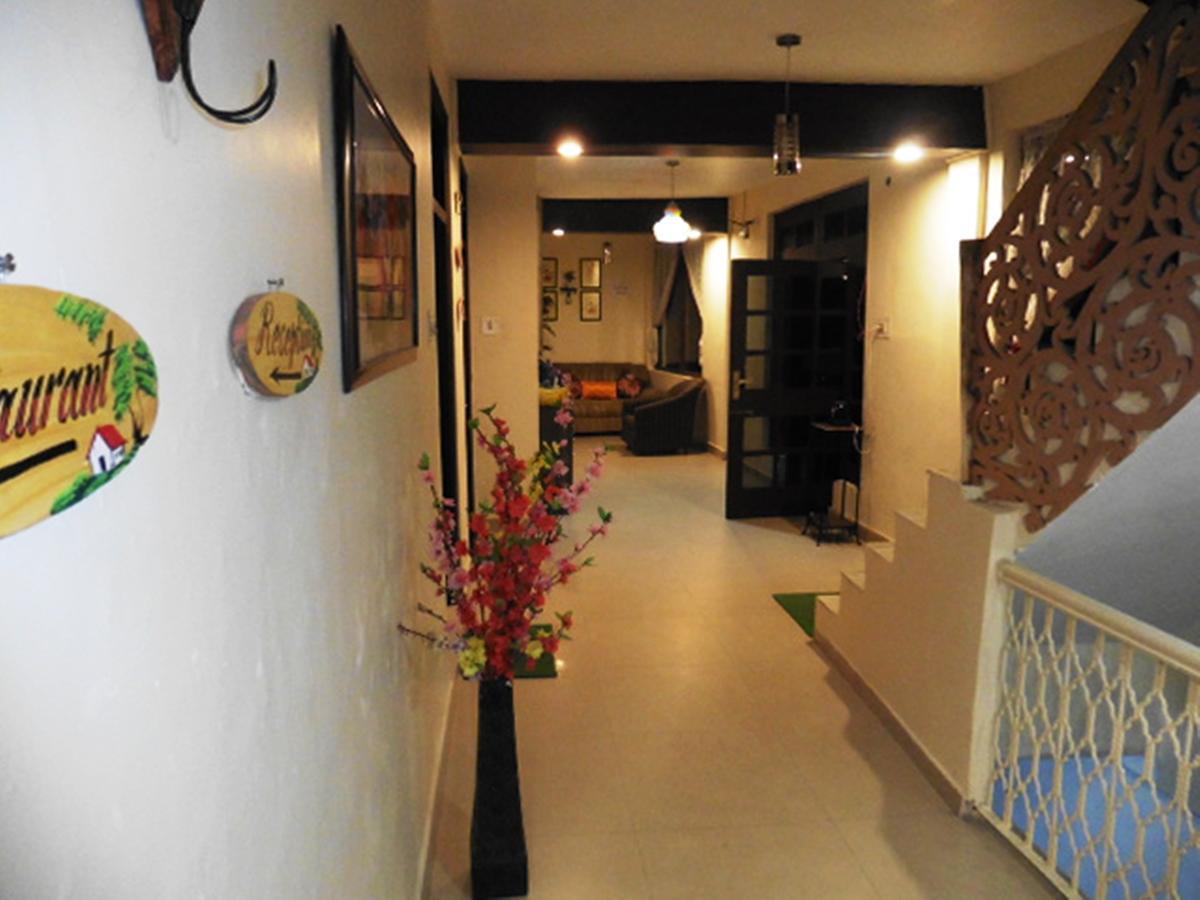City Light Hotel Dalhousie Bagian luar foto